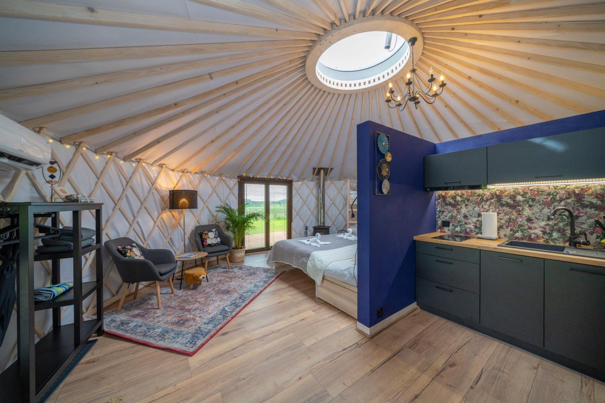 Bed and Breakfast Dom W Domu - Izera Glamping Gajowka  Номер фото
